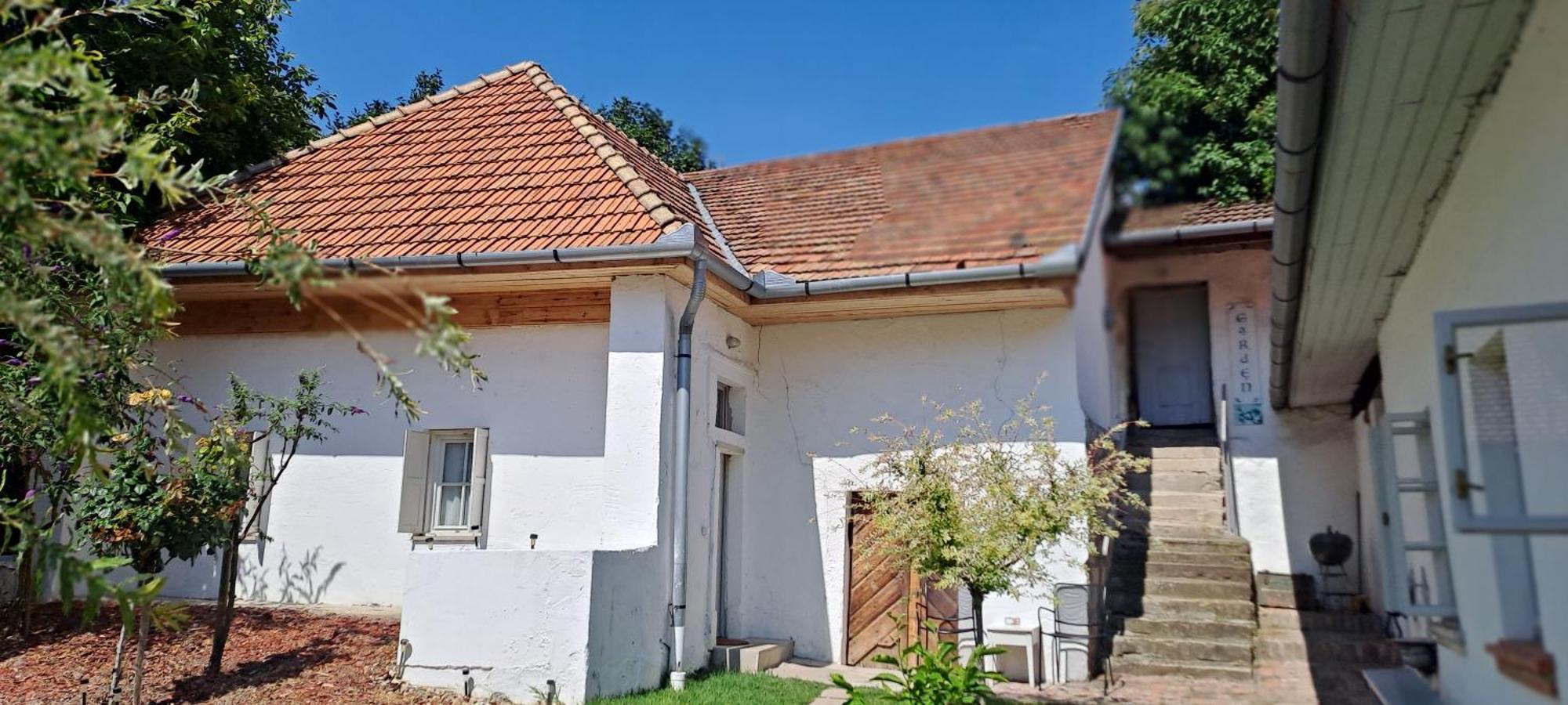 אגר Plitzner Belvarosi Apartmanhaz מראה חיצוני תמונה