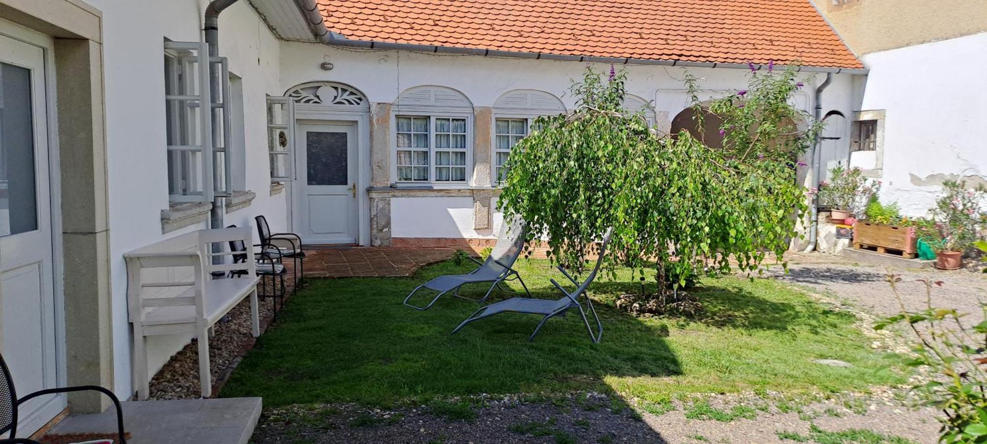 אגר Plitzner Belvarosi Apartmanhaz מראה חיצוני תמונה